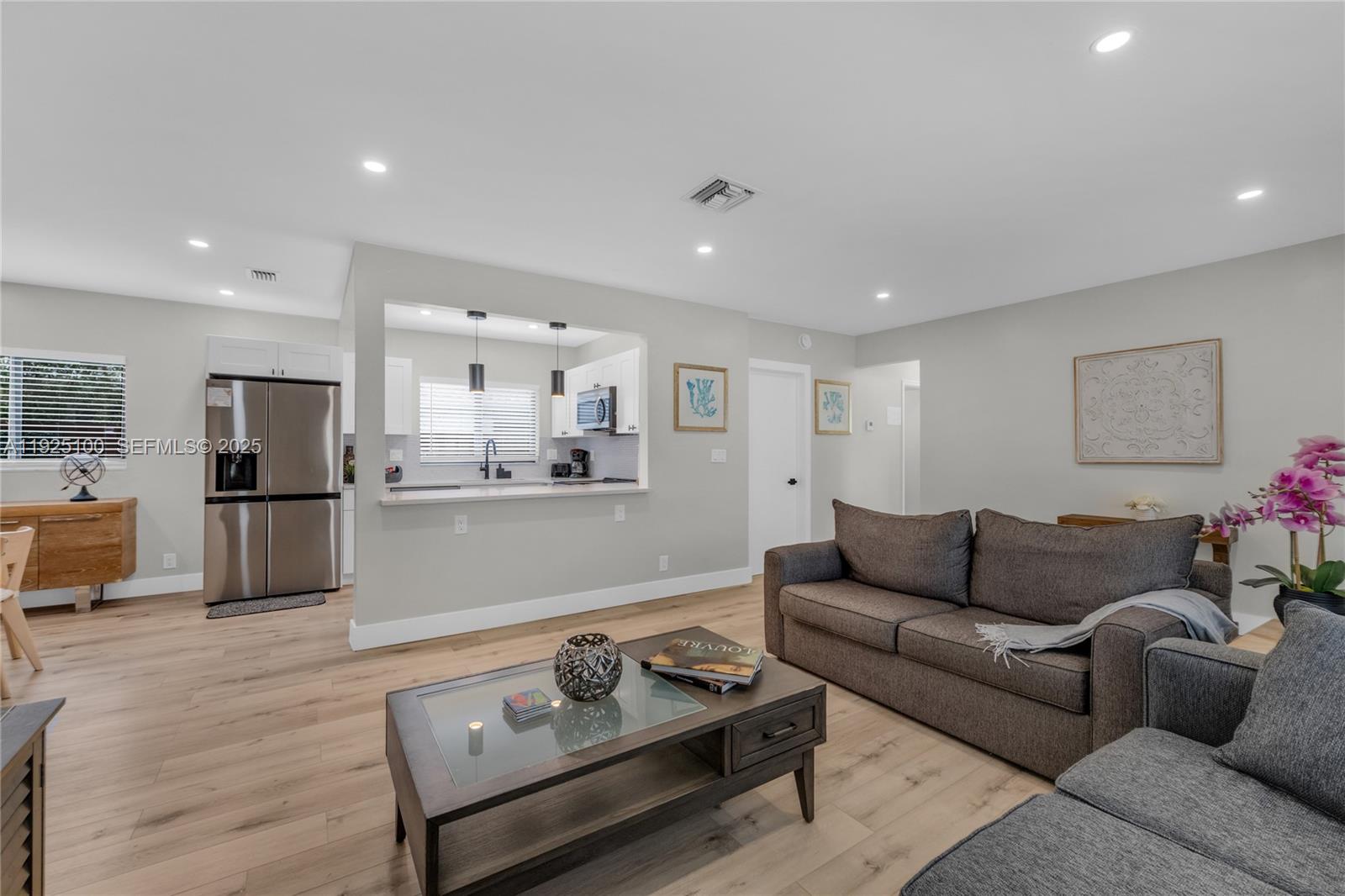 PINE CREST AMENDED PLAT - Residential Lease