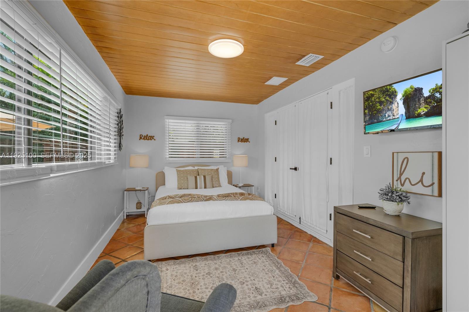 PINE CREST AMENDED PLAT - Residential Lease