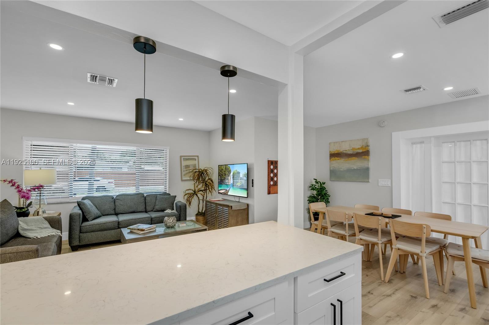 PINE CREST AMENDED PLAT - Residential Lease