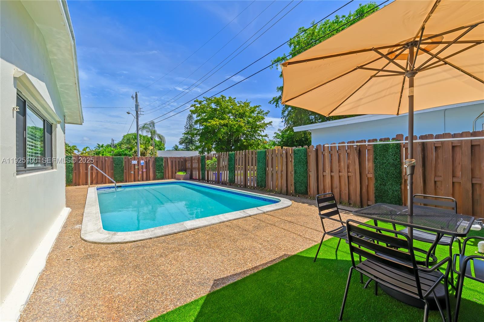 PINE CREST AMENDED PLAT - Residential Lease