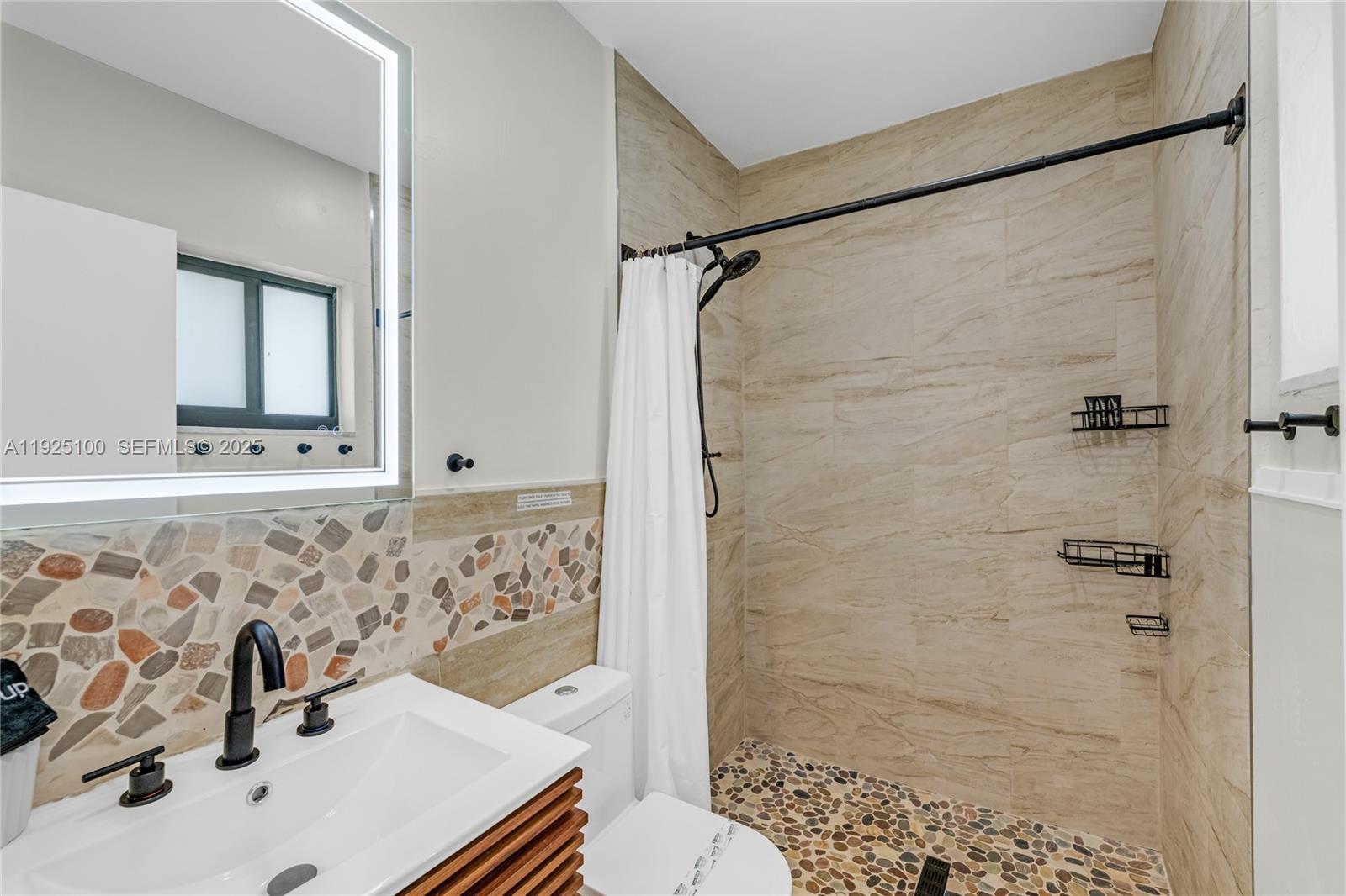 PINE CREST AMENDED PLAT - Residential Lease