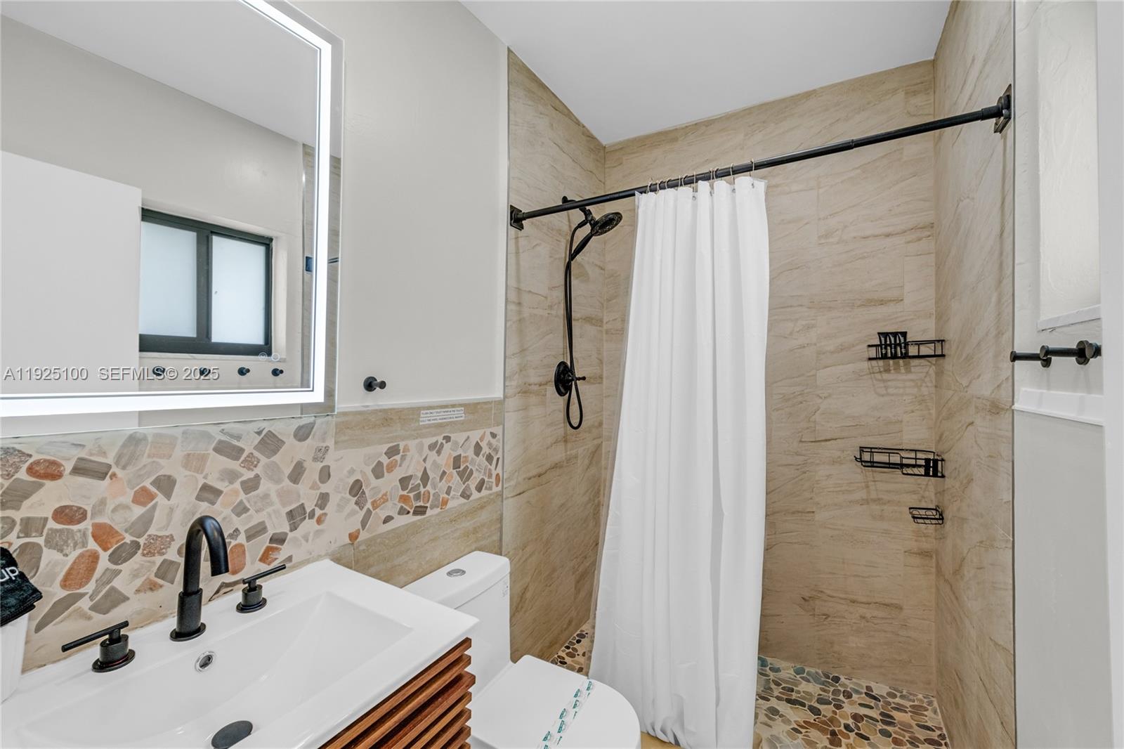 PINE CREST AMENDED PLAT - Residential Lease