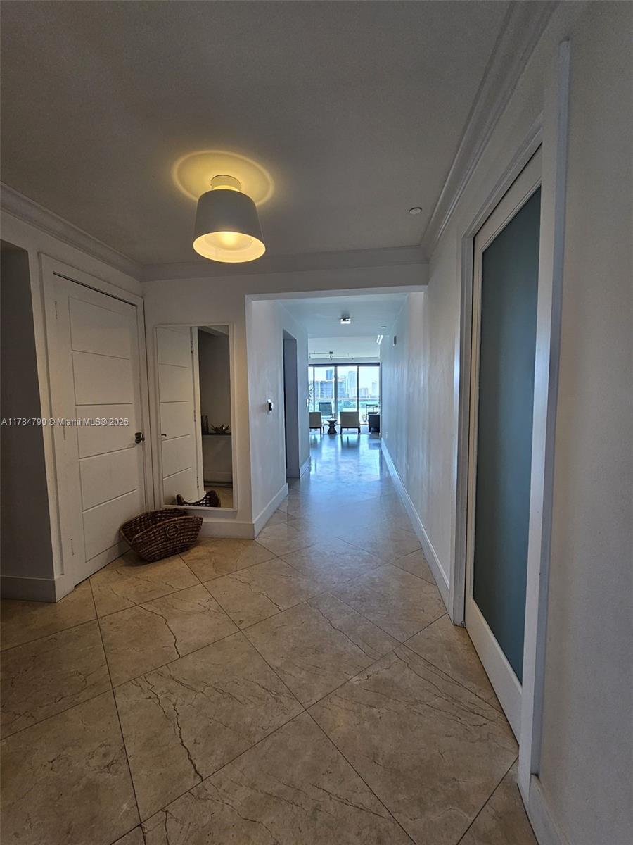 3330 Ne 190 St 915, Aventura, Miami-Dade County, Florida - 3 Bedrooms  
3 Bathrooms - 