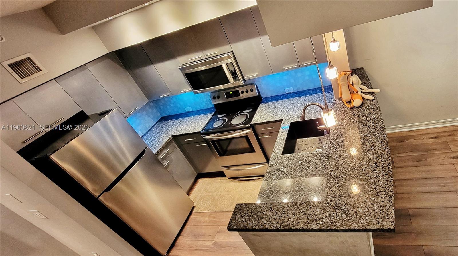 2891 NE 185th St 1002