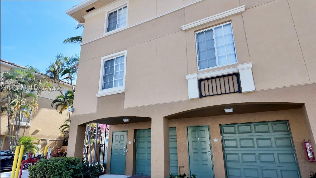 AVENTI AT AVENTURA CONDO - Residential Lease