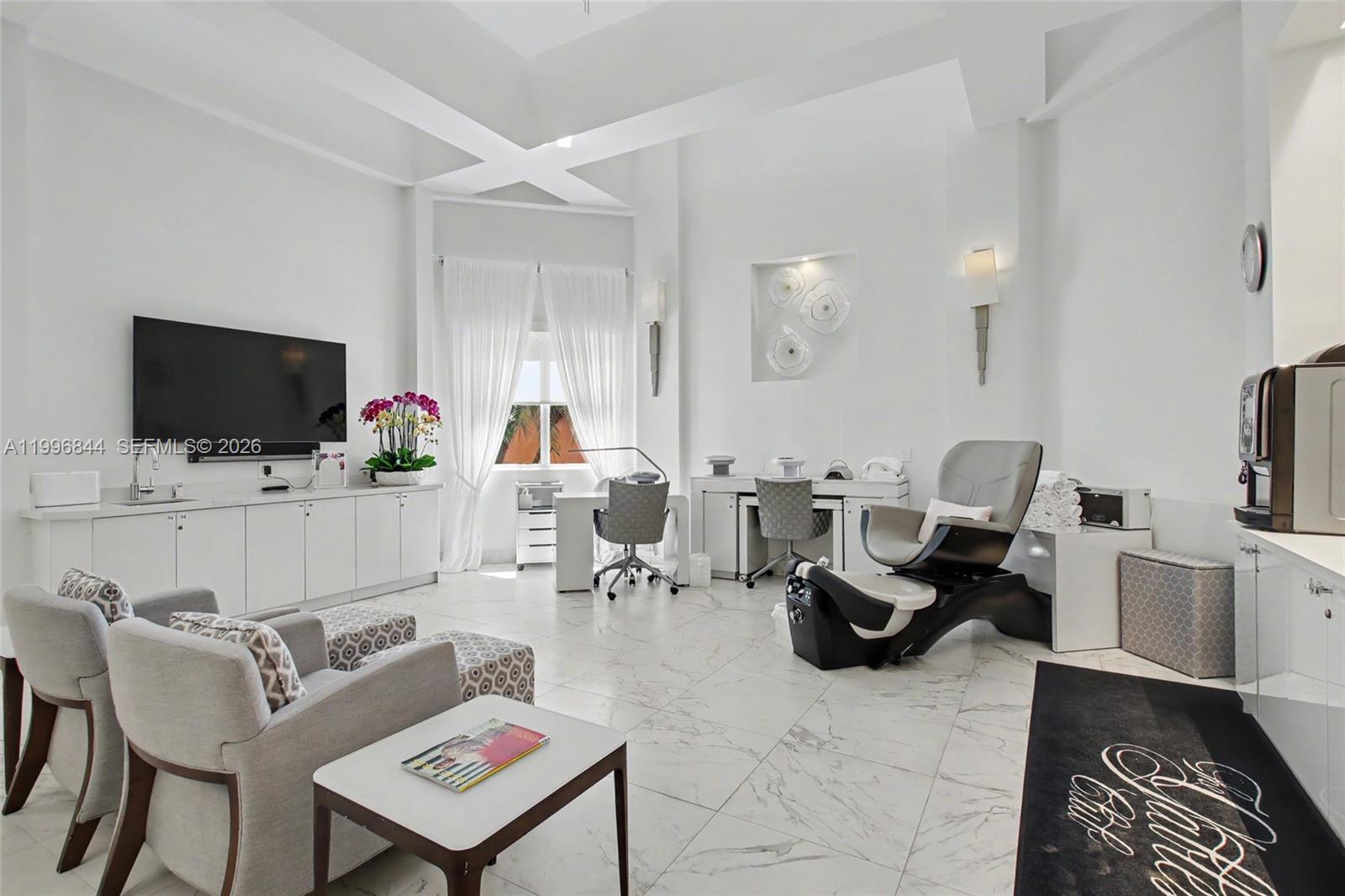 THE GABLES CONDO - Residential