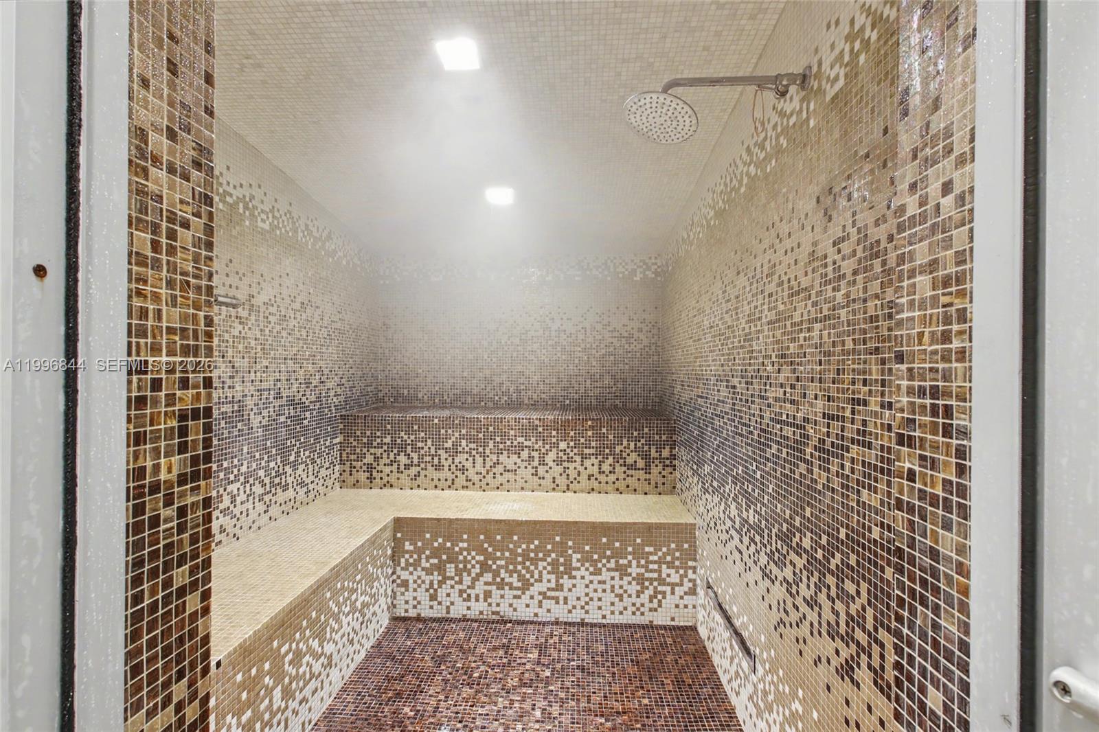 THE GABLES CONDO - Residential