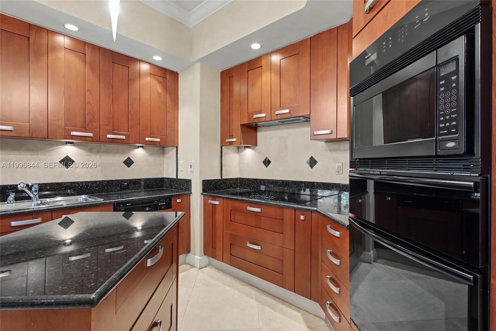 THE GABLES CONDO - Residential