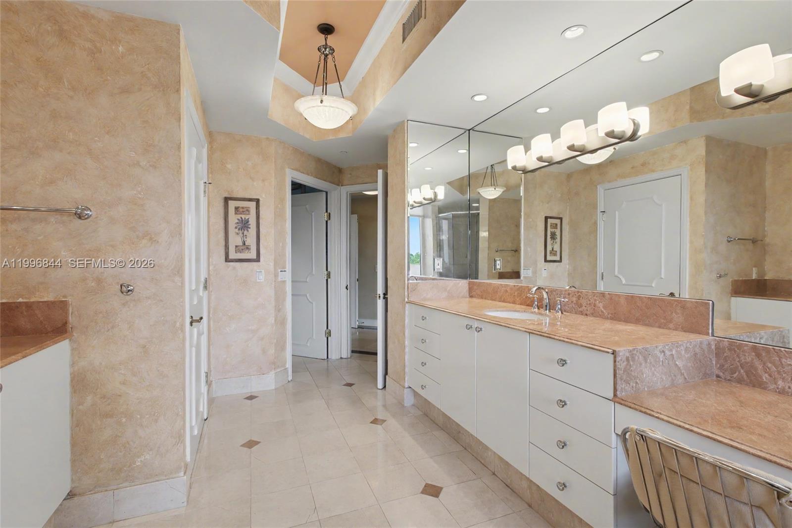 THE GABLES CONDO - Residential