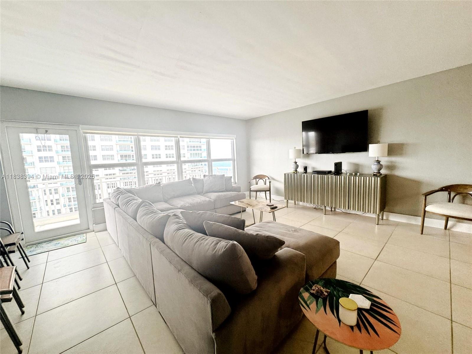3850 Galt Ocean Dr 1810