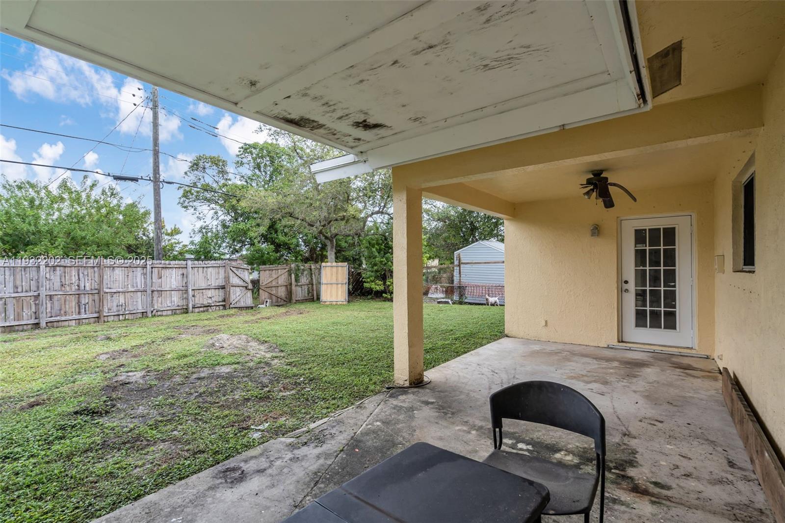 HYDE PARK FIRST SEC - Residential