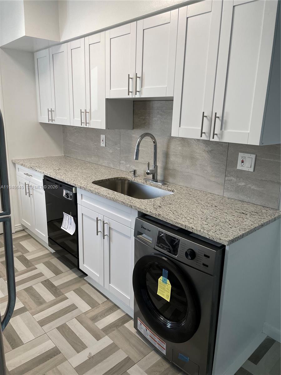 1840 S Treasure Dr 15