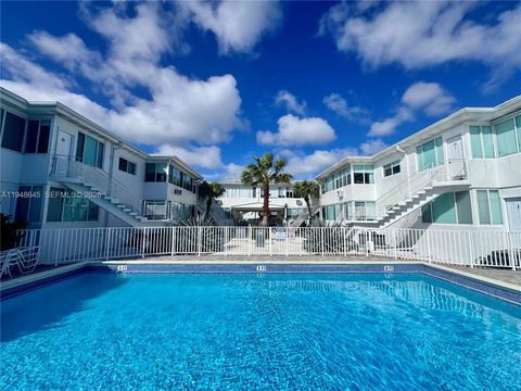 1840 S Treasure Dr 15 North Bay Village FL 33141