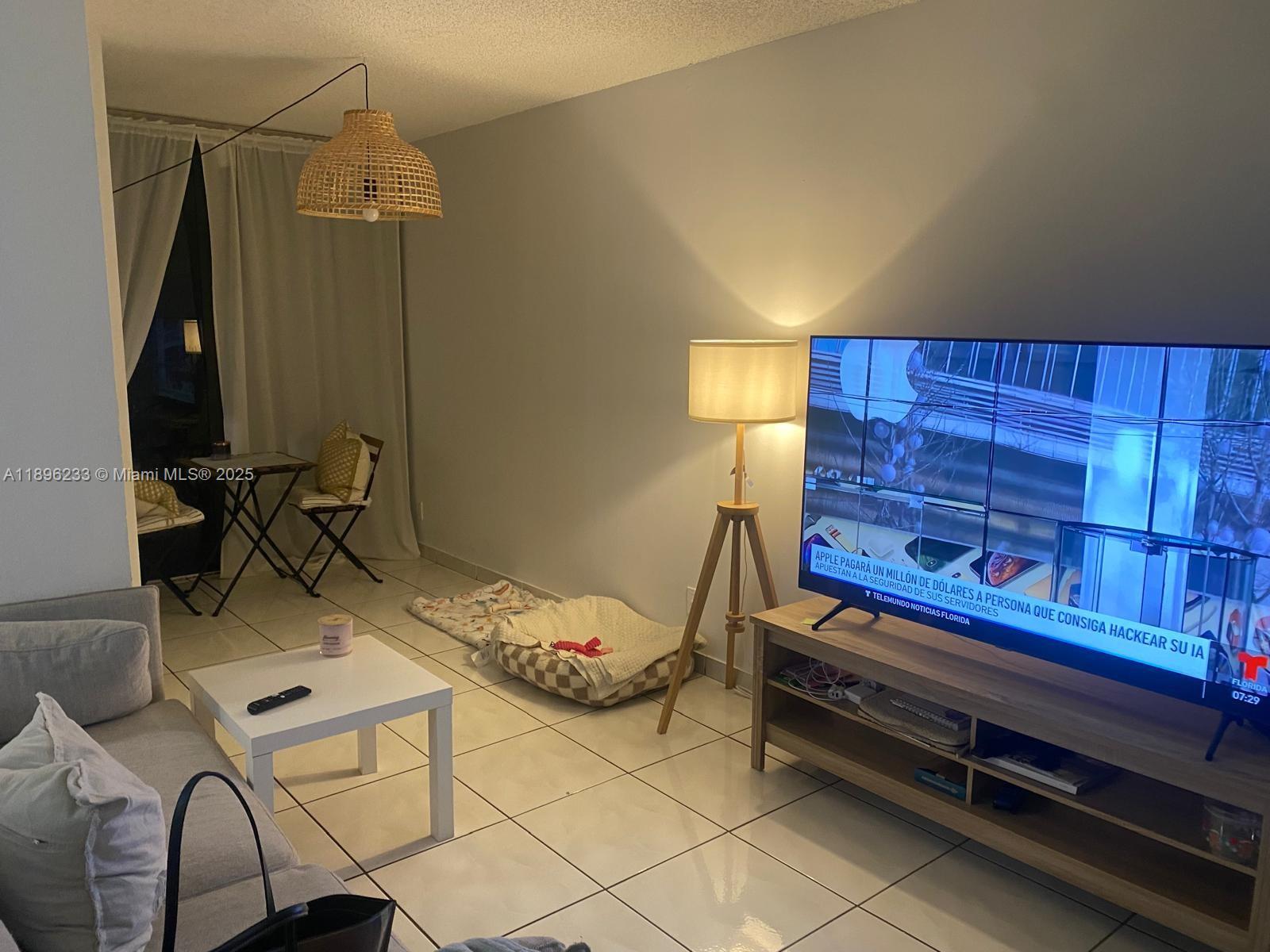 PLAZA OF AMERICAS CONDO P - Residential