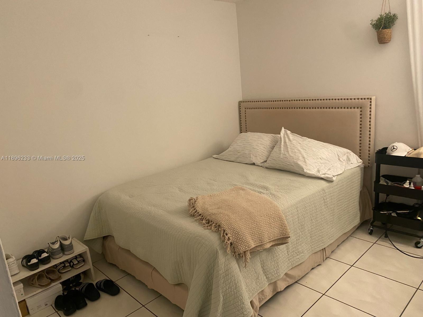 PLAZA OF AMERICAS CONDO P - Residential