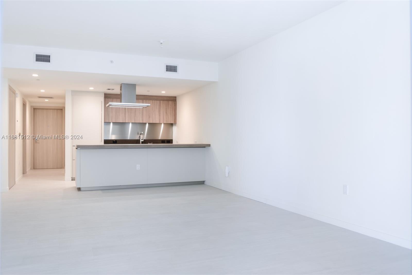 Brickell Flatiron - Residential