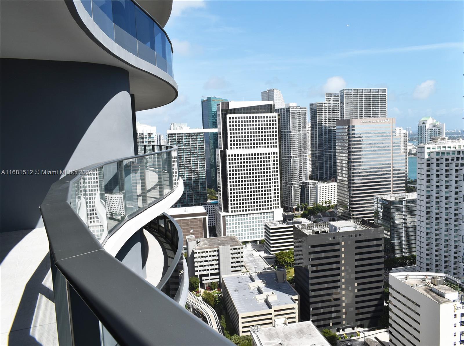1000 Brickell Plaza 3307, Miami, Broward County, Florida - 1 Bedrooms  
2 Bathrooms - 
