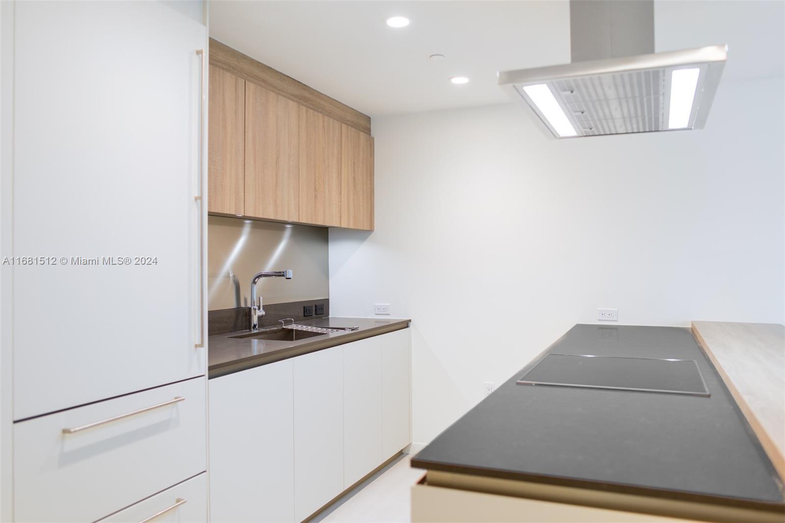 Brickell Flatiron - Residential