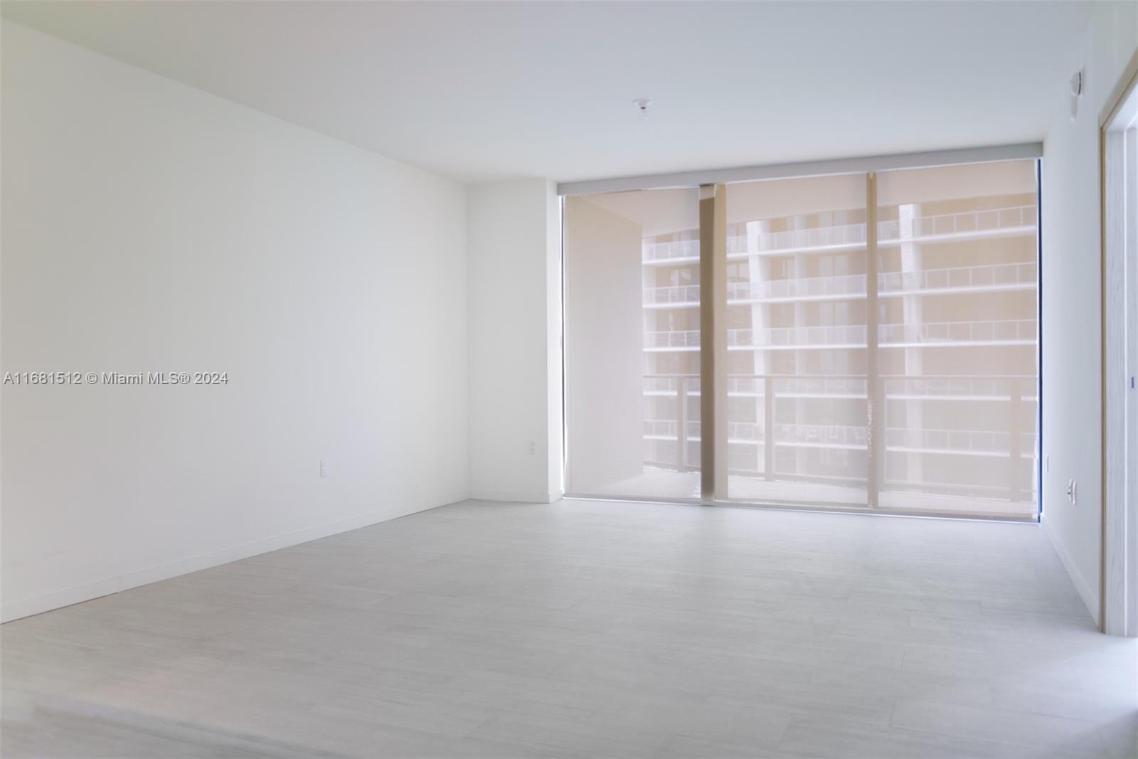Brickell Flatiron - Residential