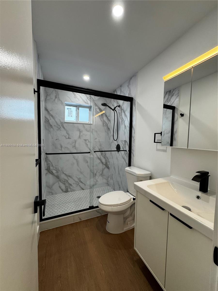 HIBISCUS GARDENS AMENDED - Residential Lease
