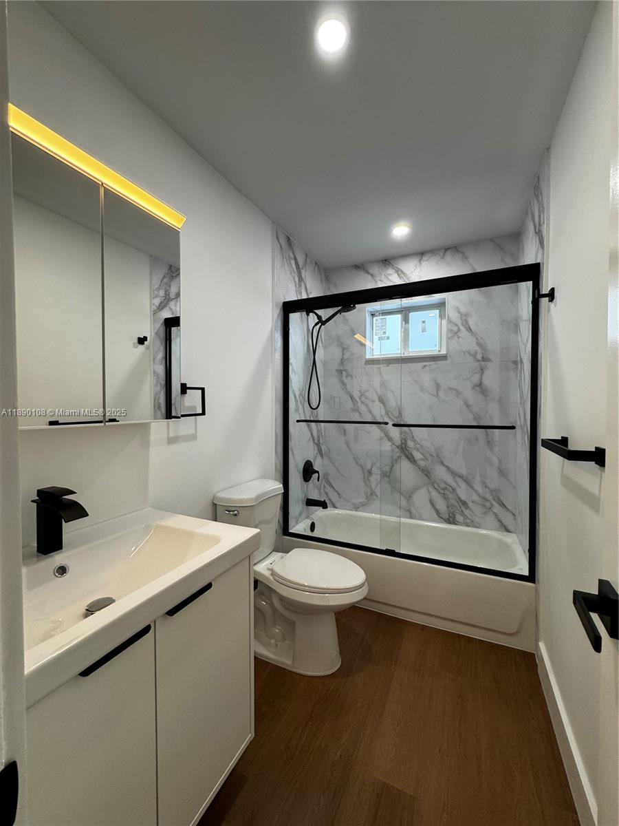 HIBISCUS GARDENS AMENDED - Residential Lease
