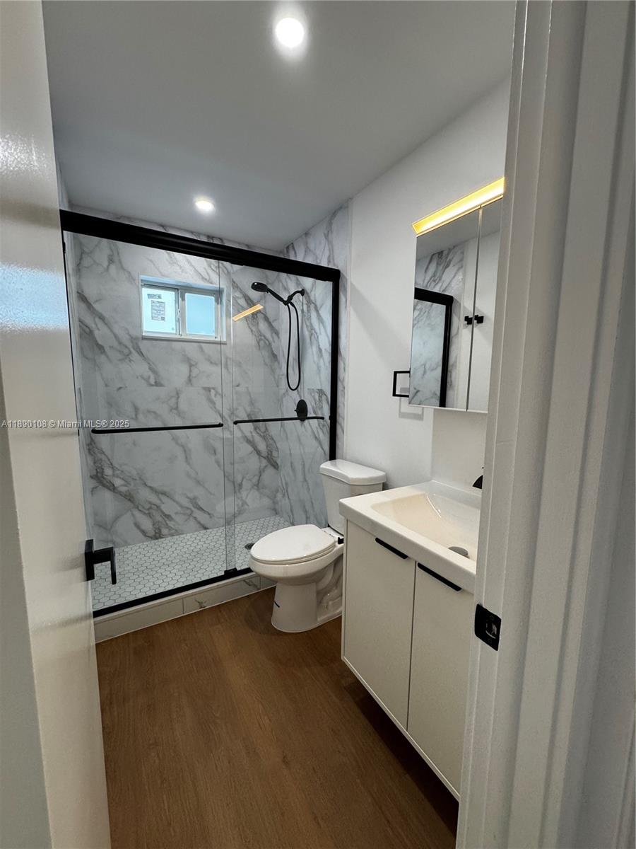 HIBISCUS GARDENS AMENDED - Residential Lease