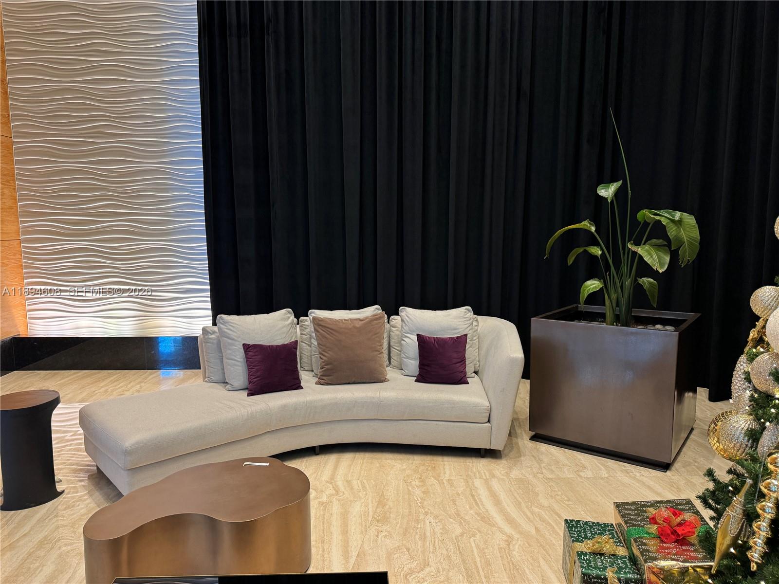 THE PLAZA 851 BRICKELL CO - Residential