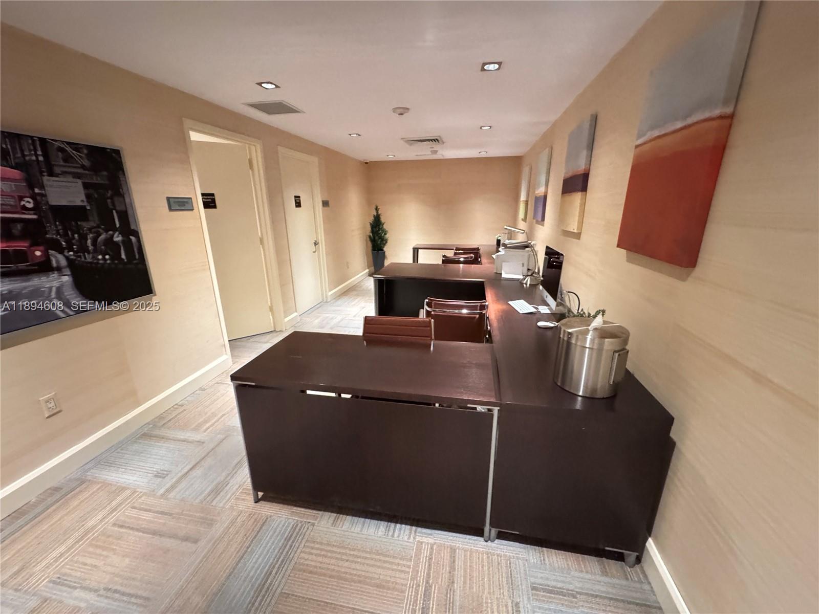 THE PLAZA 851 BRICKELL CO - Residential