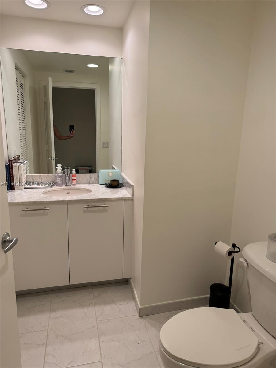 THE PLAZA 851 BRICKELL CO - Residential