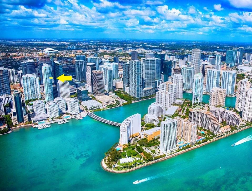 THE PLAZA 851 BRICKELL CO - Residential