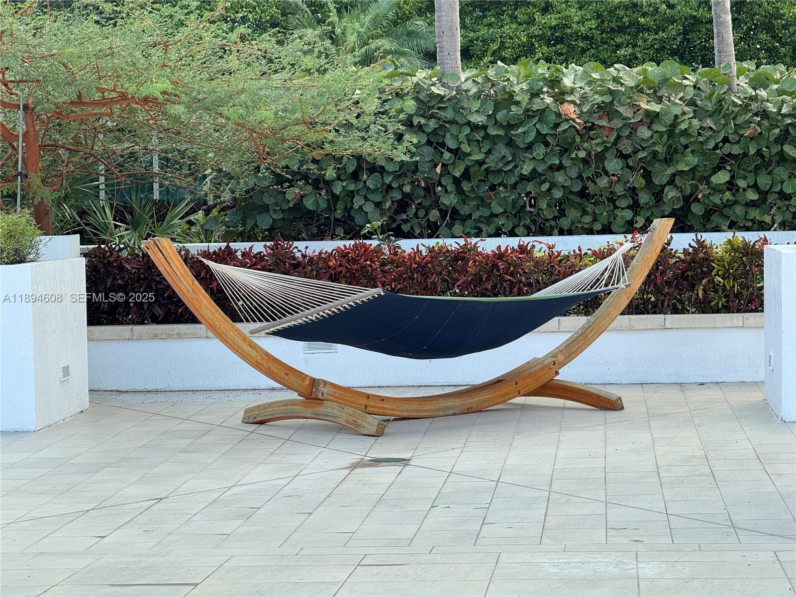 THE PLAZA 851 BRICKELL CO - Residential