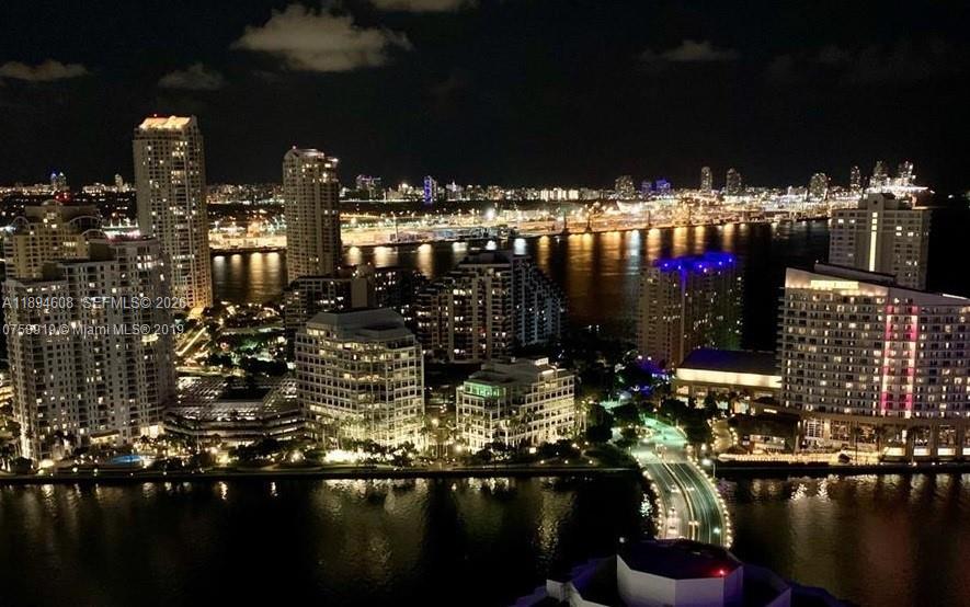 THE PLAZA 851 BRICKELL CO - Residential