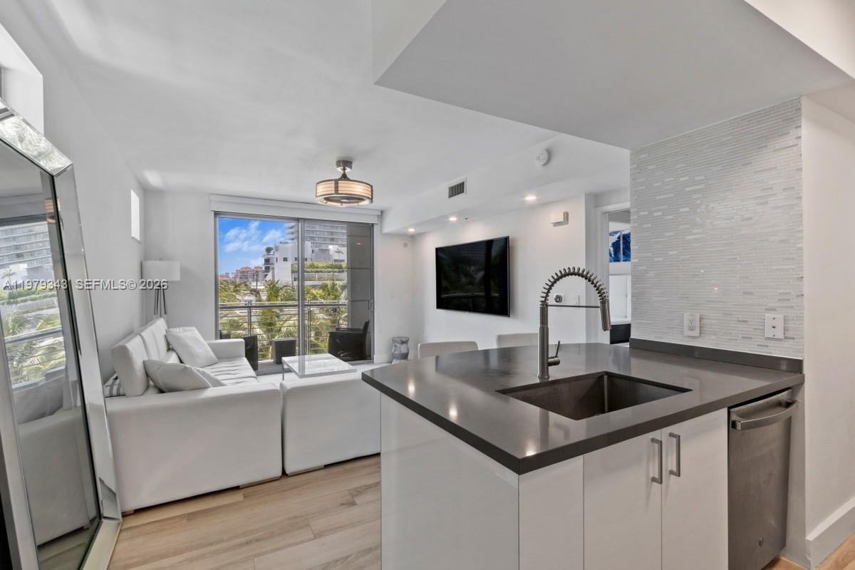 110 Washington Ave 1411