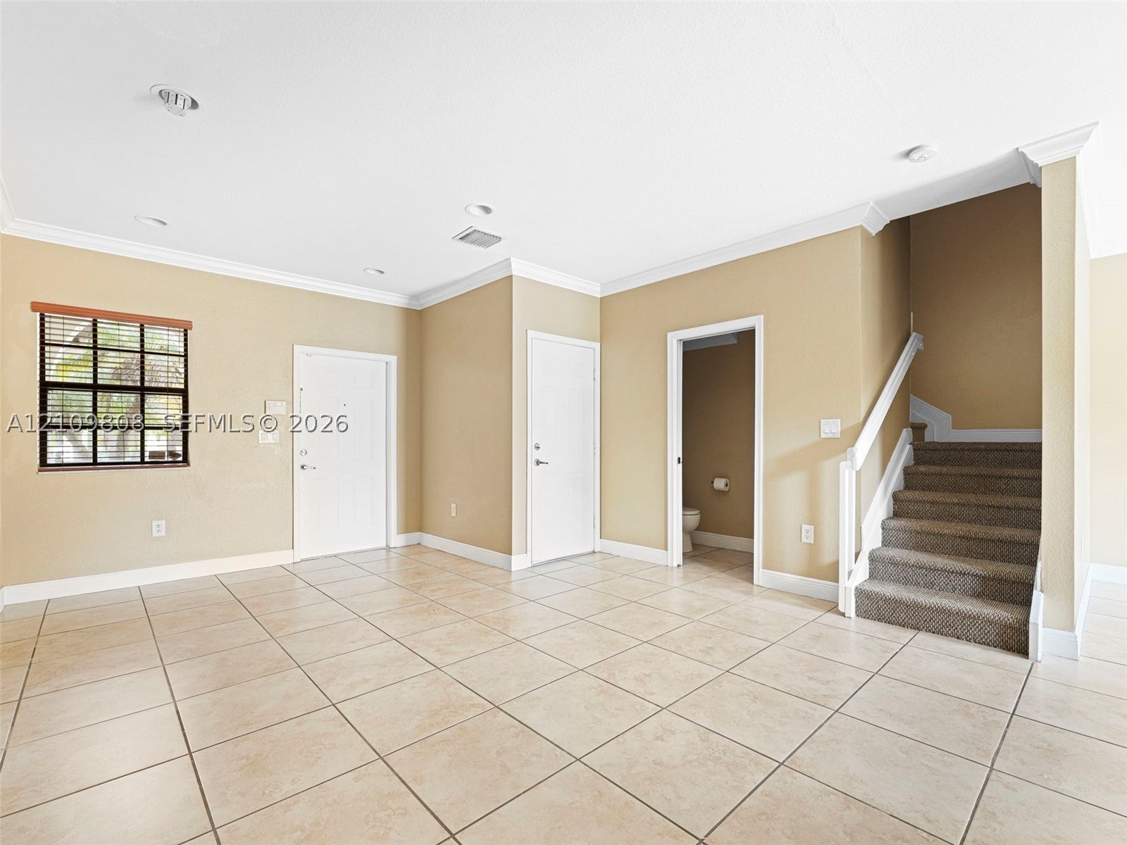 353 NE 37th Pl