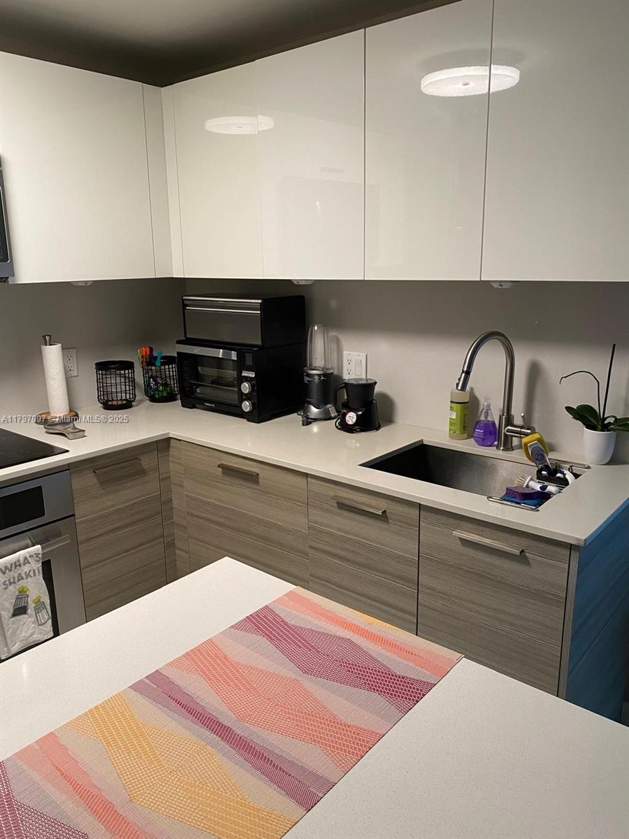 BRICKELLHOUSE - Residential