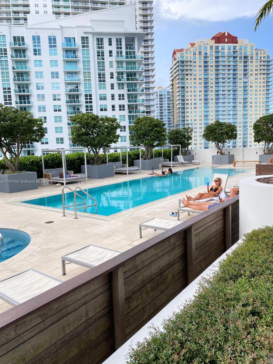 BRICKELLHOUSE - Residential
