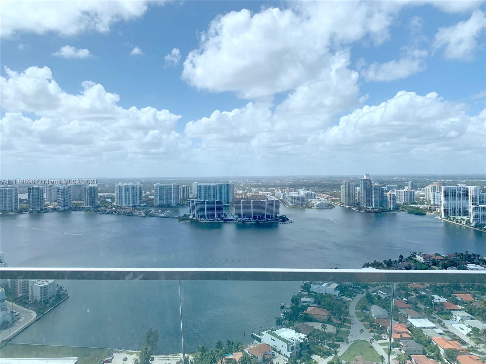 Turnberry Ocean Club - Residential