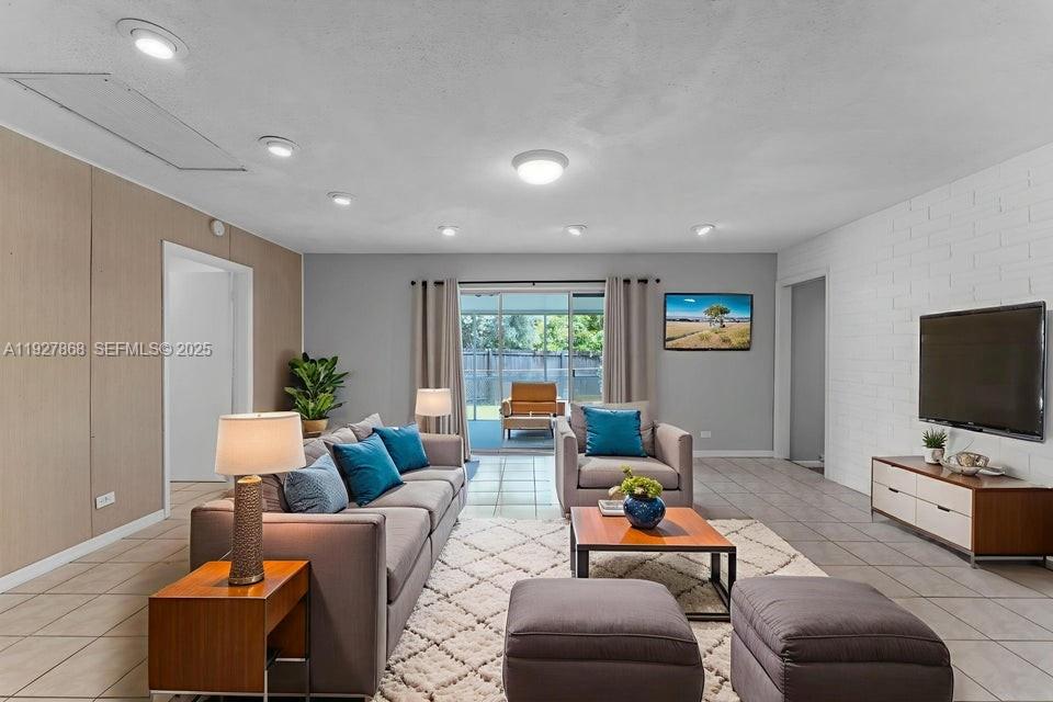 BAHIA MAR ESTS - Residential