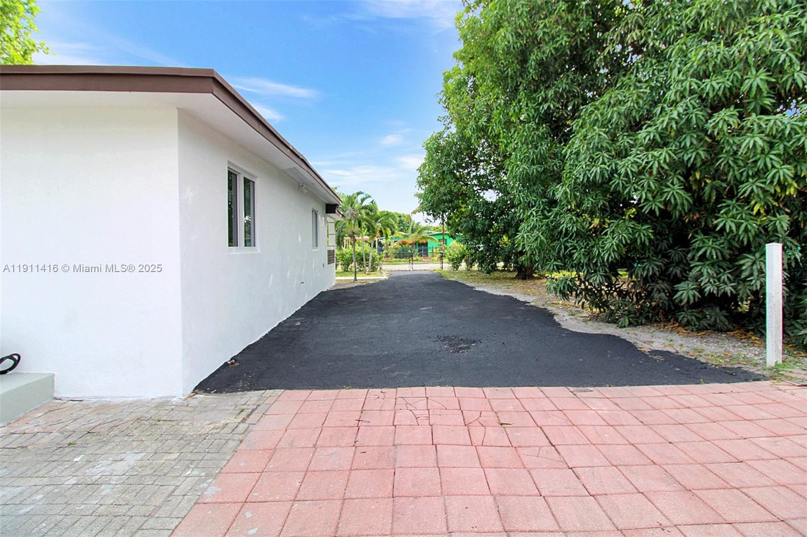 HIGHVIEW GARDENS SEC B - Residential