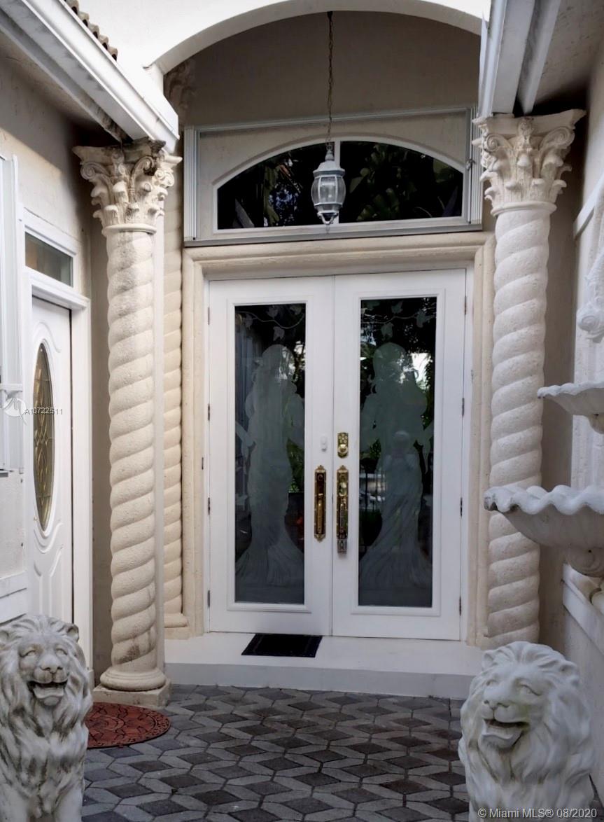 HOLLYWOOD GOLF ESTATES SE - Residential