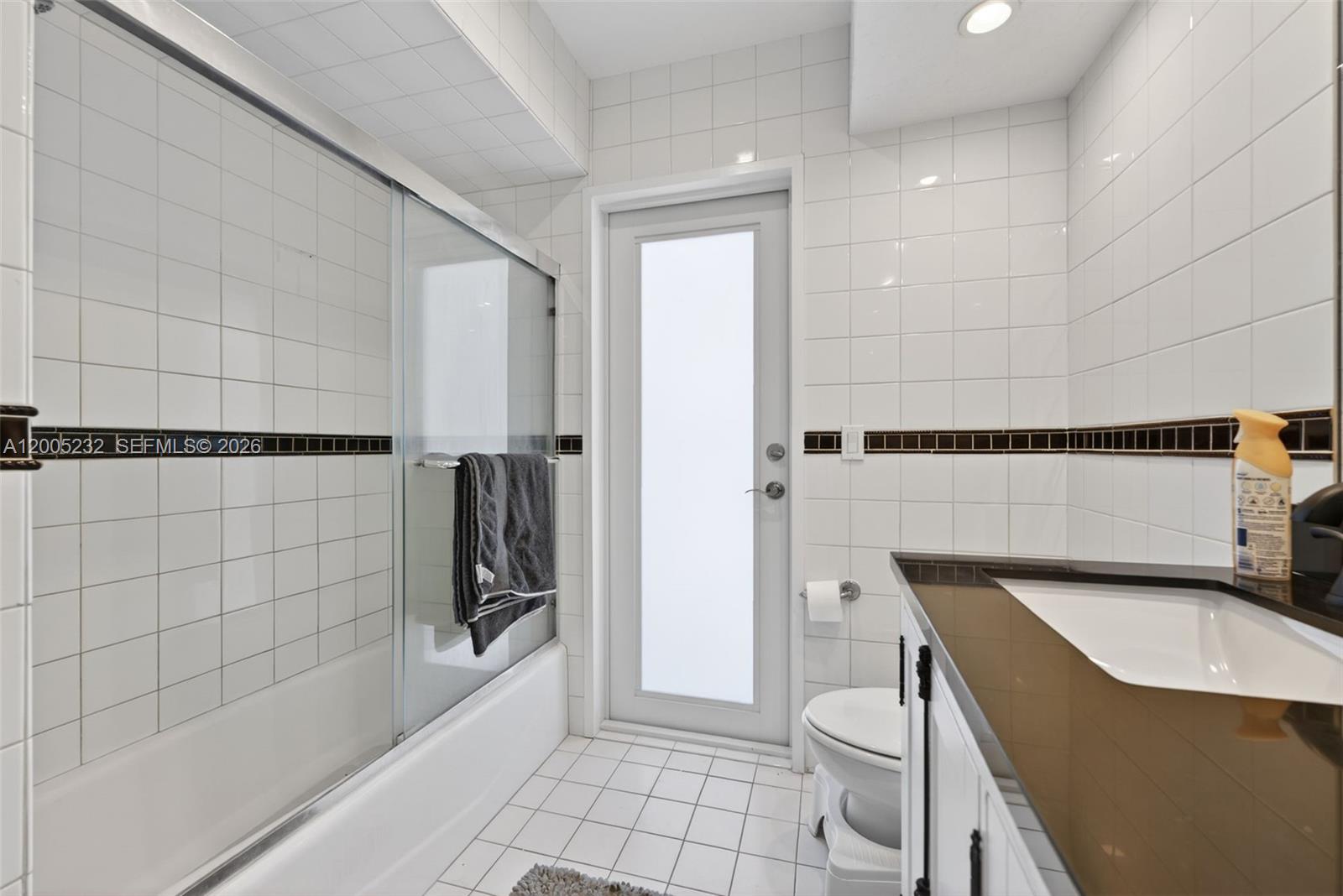 WOODS OF PINE ESTATES - Residential