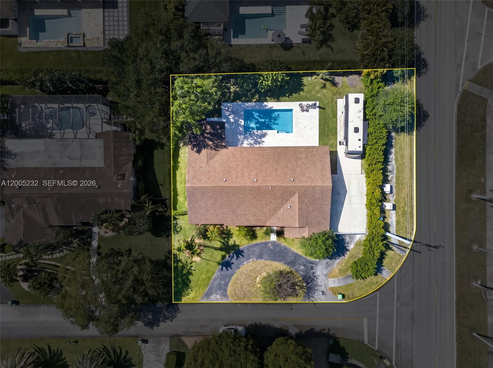 WOODS OF PINE ESTATES - Residential