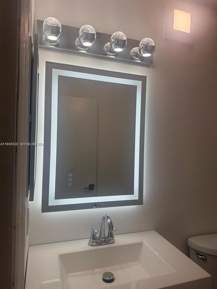 WEITZER SERENA LAKES TOWN - Residential