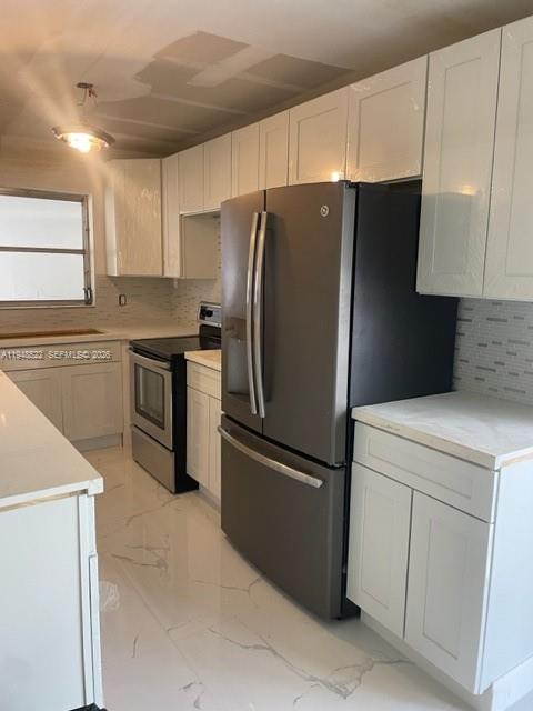 WEITZER SERENA LAKES TOWN - Residential