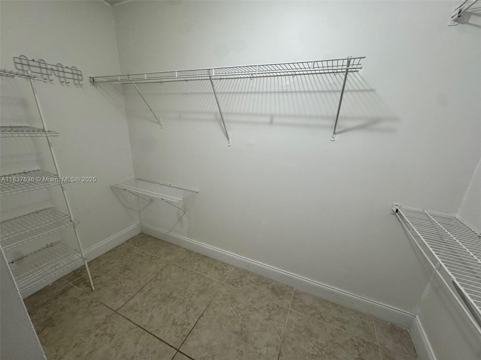 KARANDA VILLAGE III-B CON - Residential