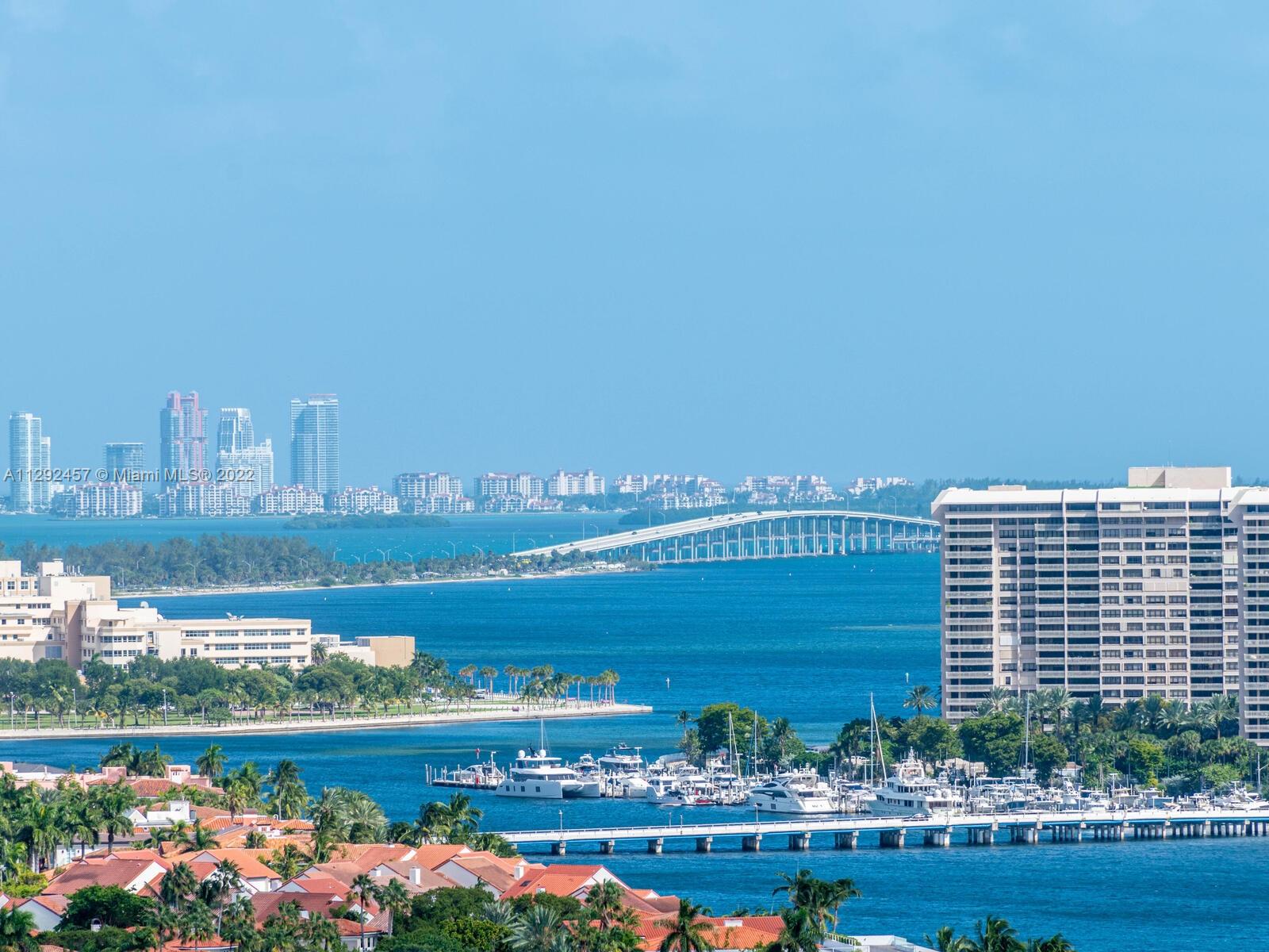 GROVENOR HOUSE CONDO - Residential