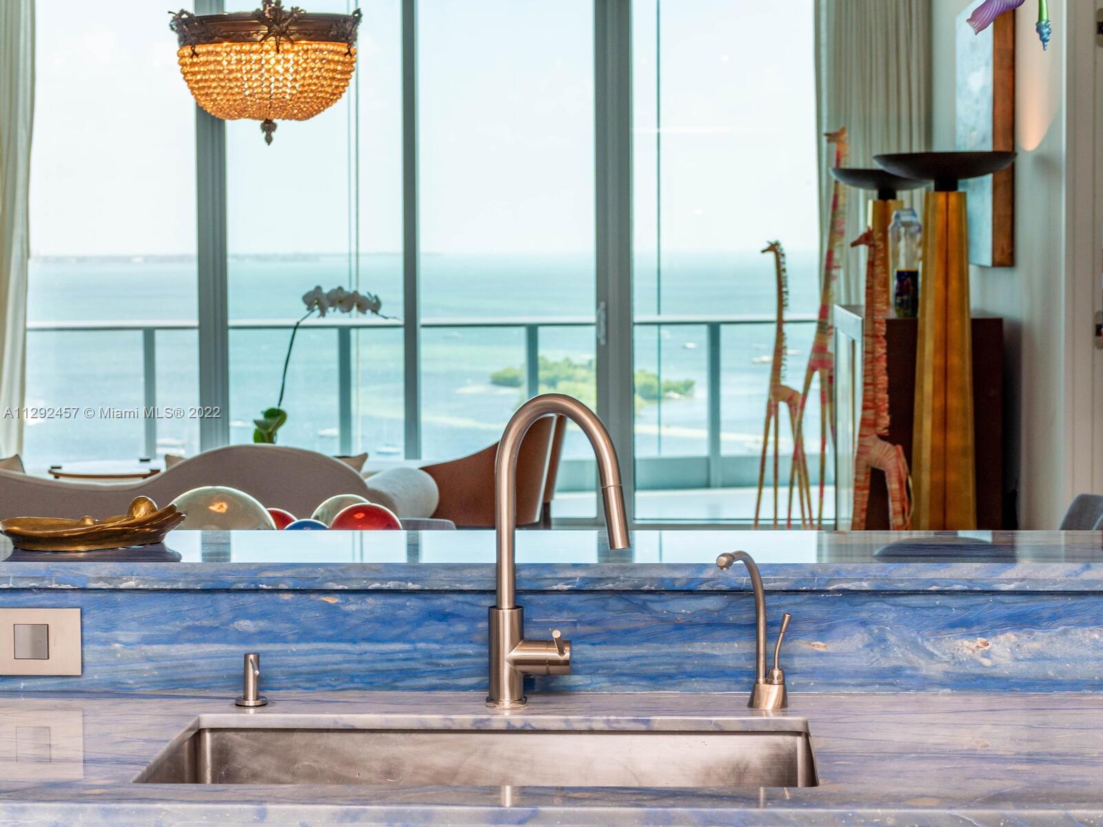 GROVENOR HOUSE CONDO - Residential