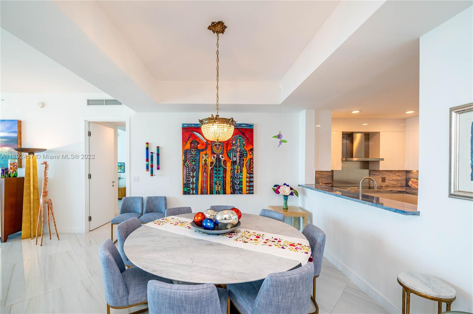 GROVENOR HOUSE CONDO - Residential