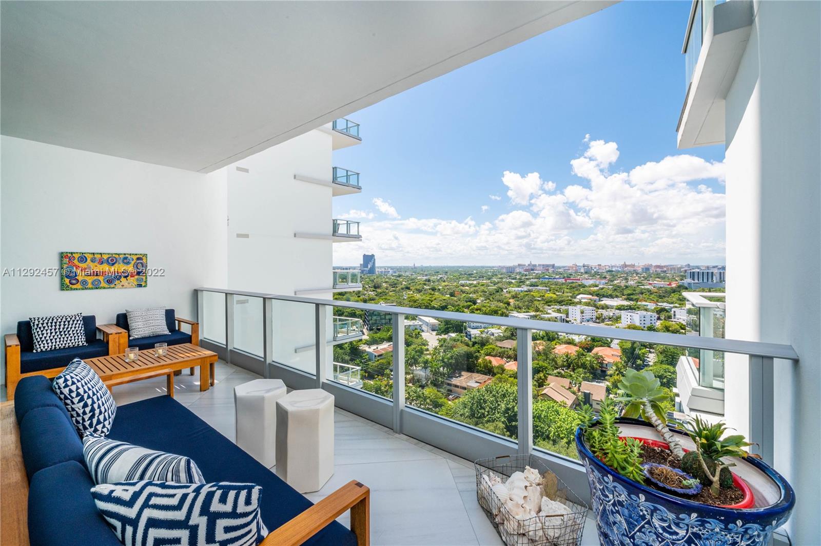 GROVENOR HOUSE CONDO - Residential