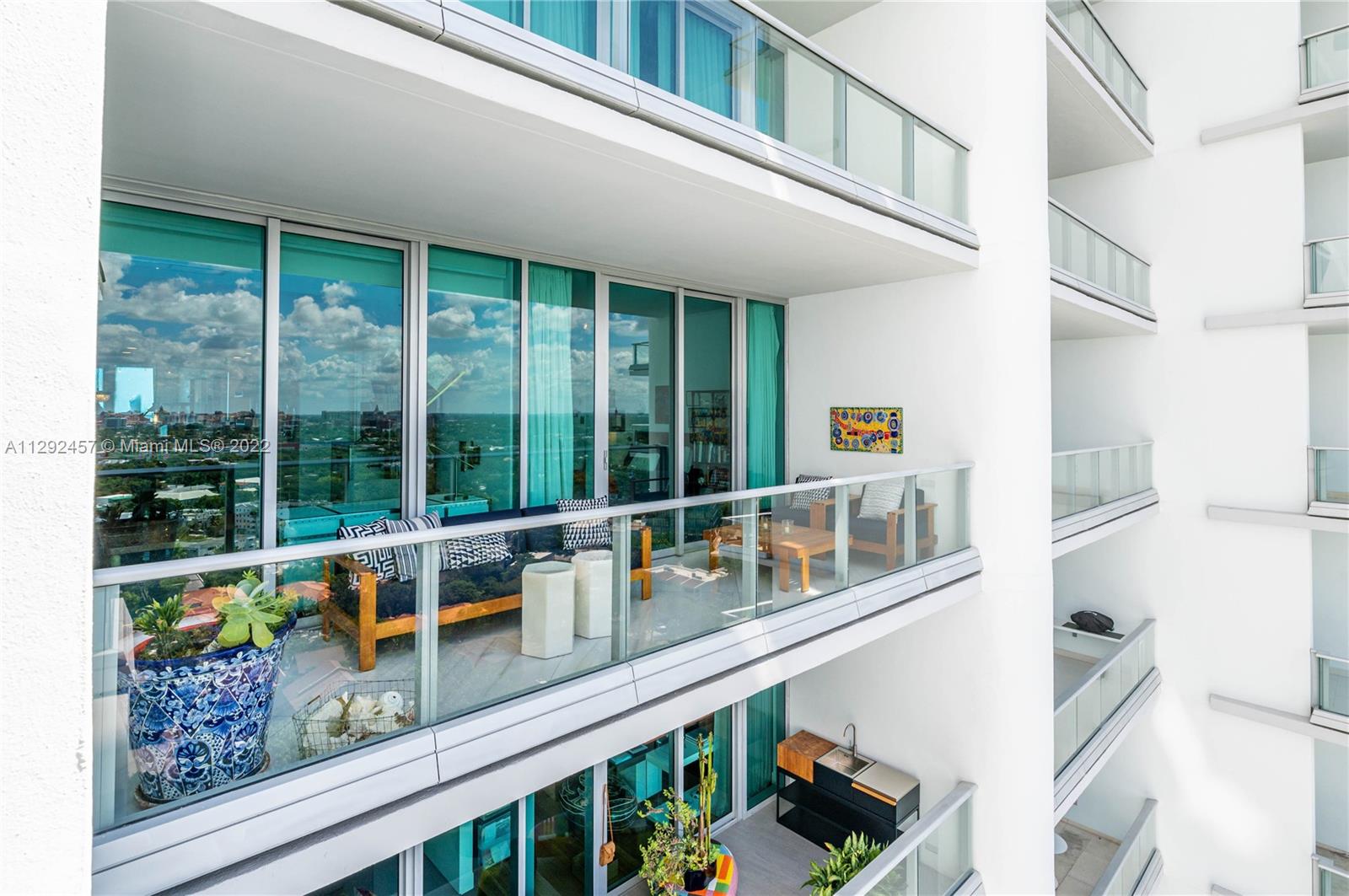 GROVENOR HOUSE CONDO - Residential